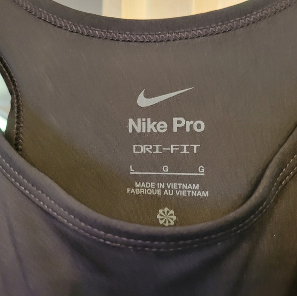 Nike Sportwear Dri-Fit Tape Band Crop Top in black - Picture 3 of 4